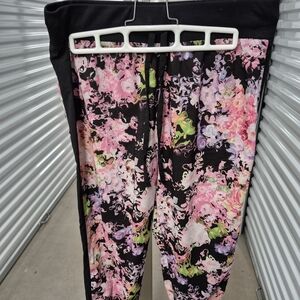 Cynthia Rowley Kids Floral Joggers - Black and Pink